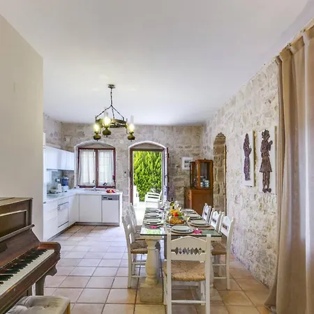 Villa Dominikos By Agia Pelagia (Crete)
