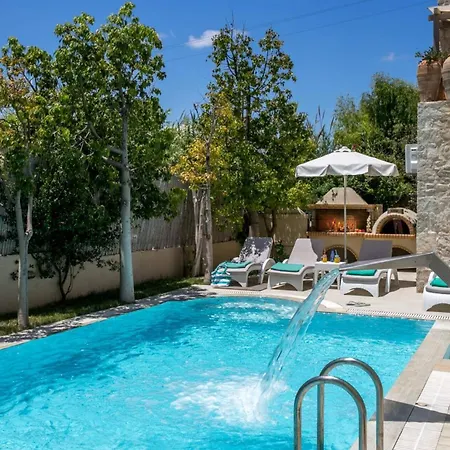 Villa Dominikos By